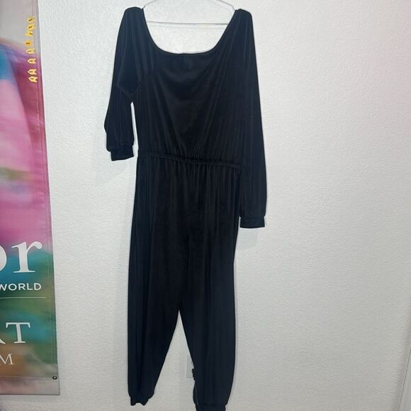 NWT Lover and Friends Zasha Jumpsuit in Black Velvet XL Revolve - Picture 8 of 13